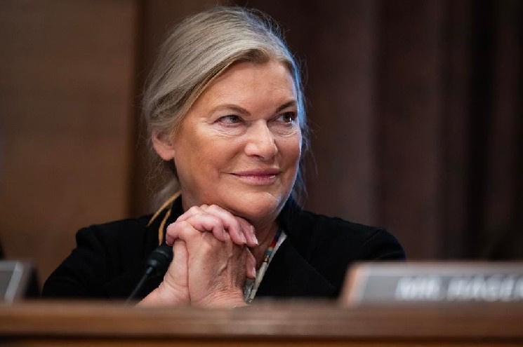 Lummis Drives Crypto Market Structure Amid Shutdown